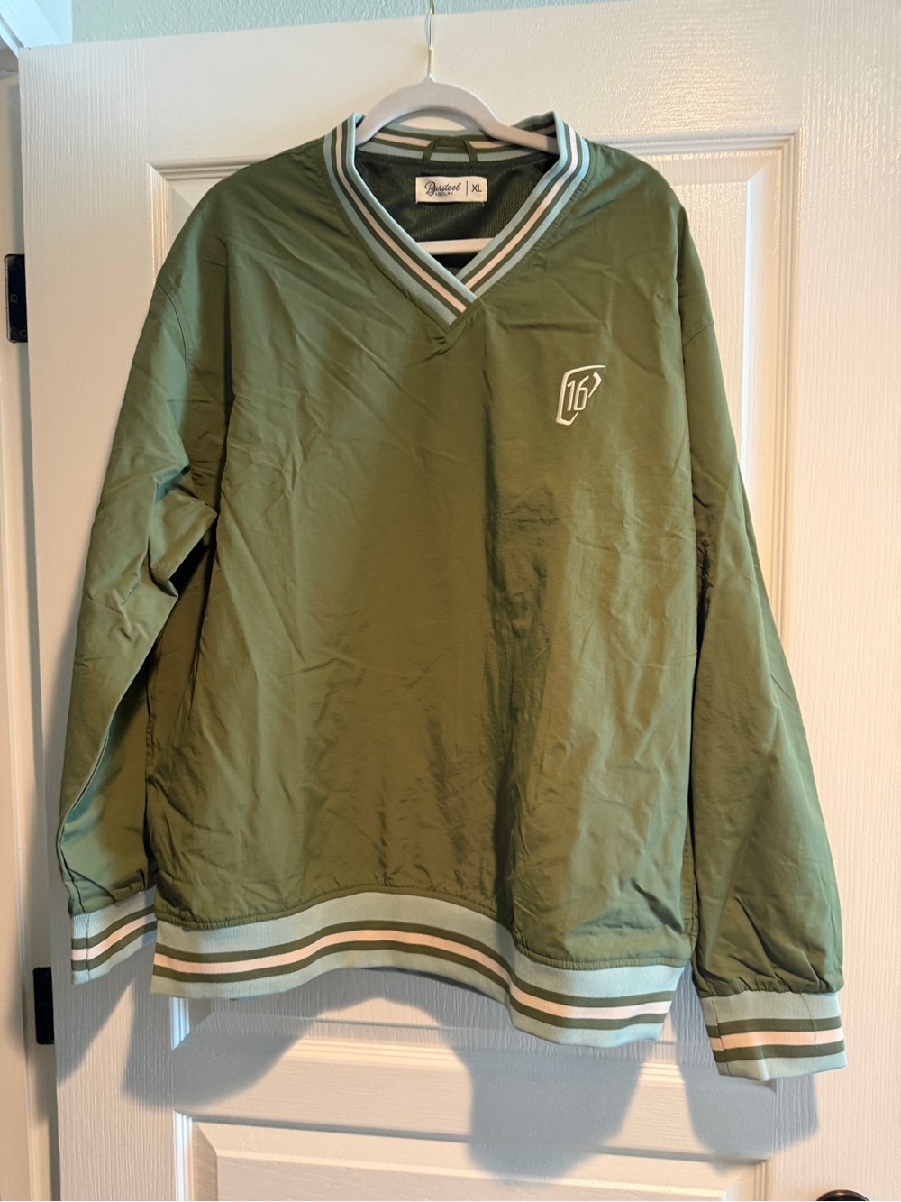 16th hole waste management phx open barstool Green Pullover- limited edition